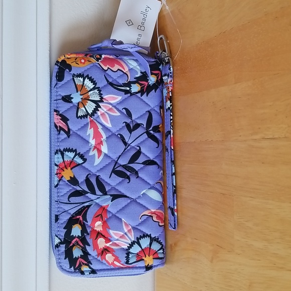 Vera Bradley Factory Style RFID Accordion Wristlet Zip Wallet - Picture 4 of 10